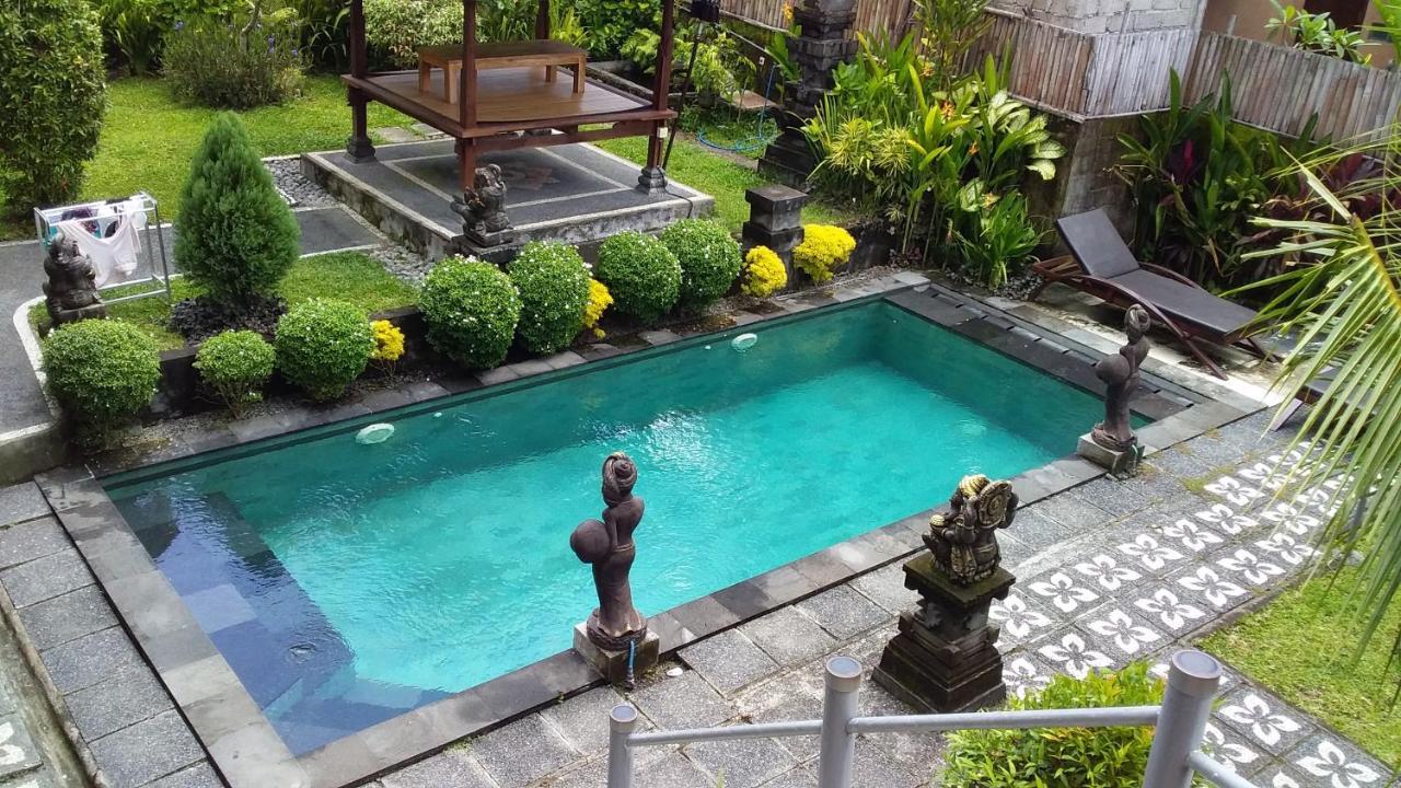 Rizky Guesthouse Ubud  Exterior photo