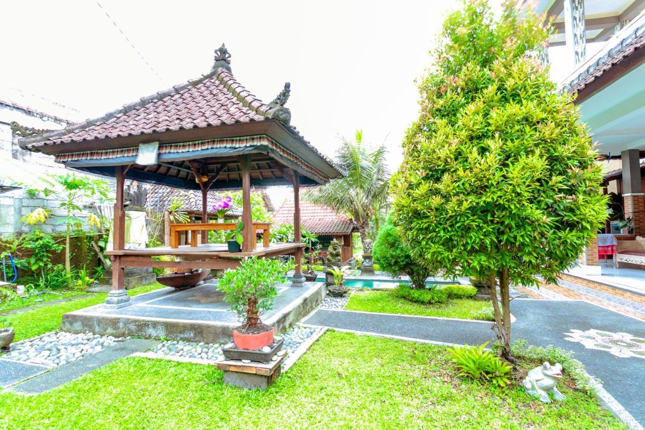 Rizky Guesthouse Ubud  Exterior photo