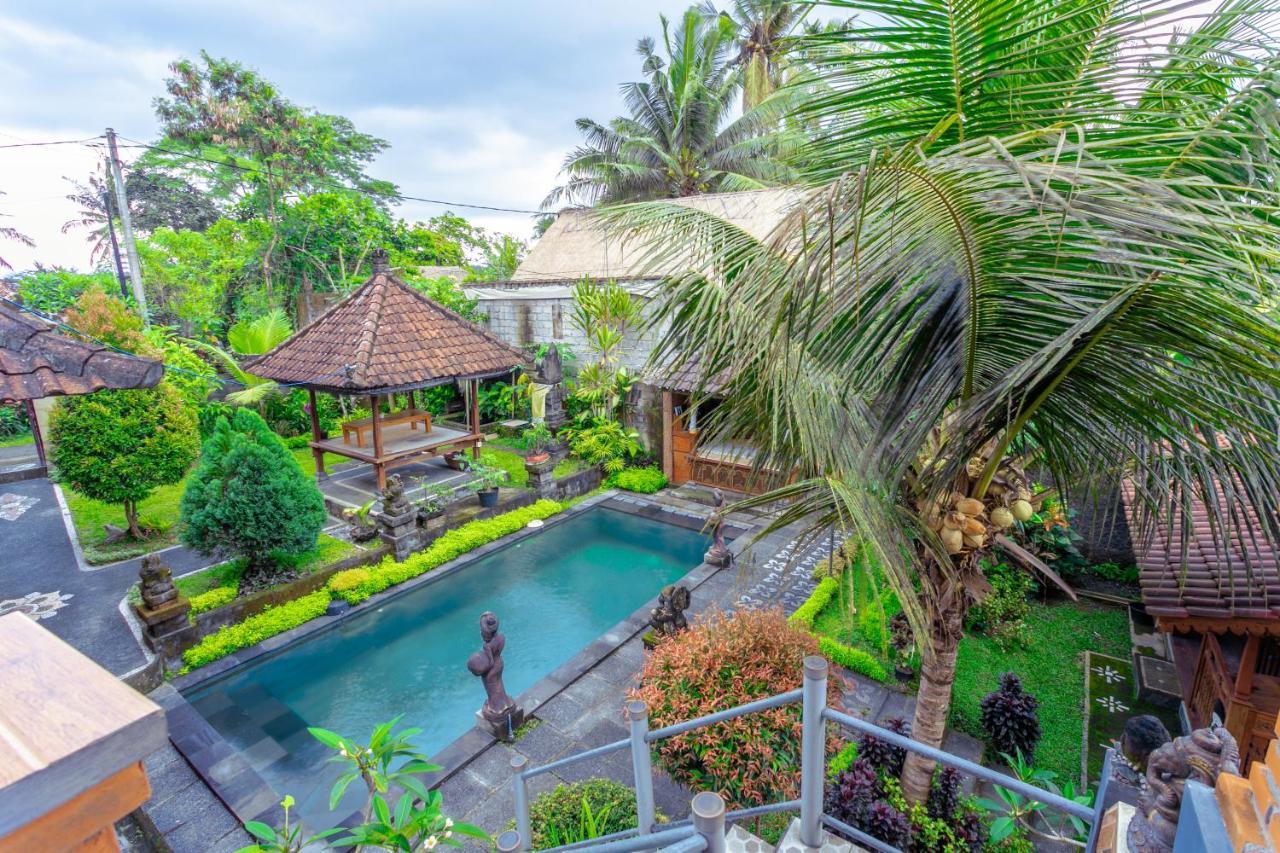Rizky Guesthouse Ubud  Exterior photo