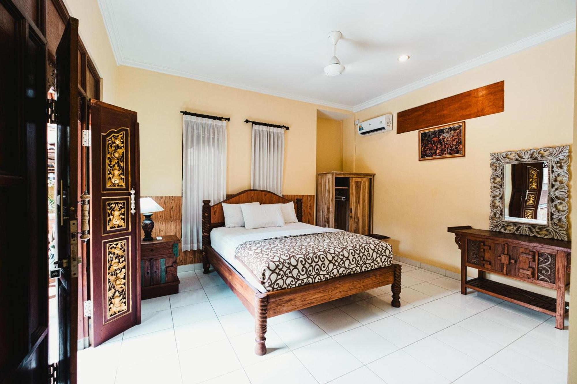 Rizky Guesthouse Ubud  Exterior photo