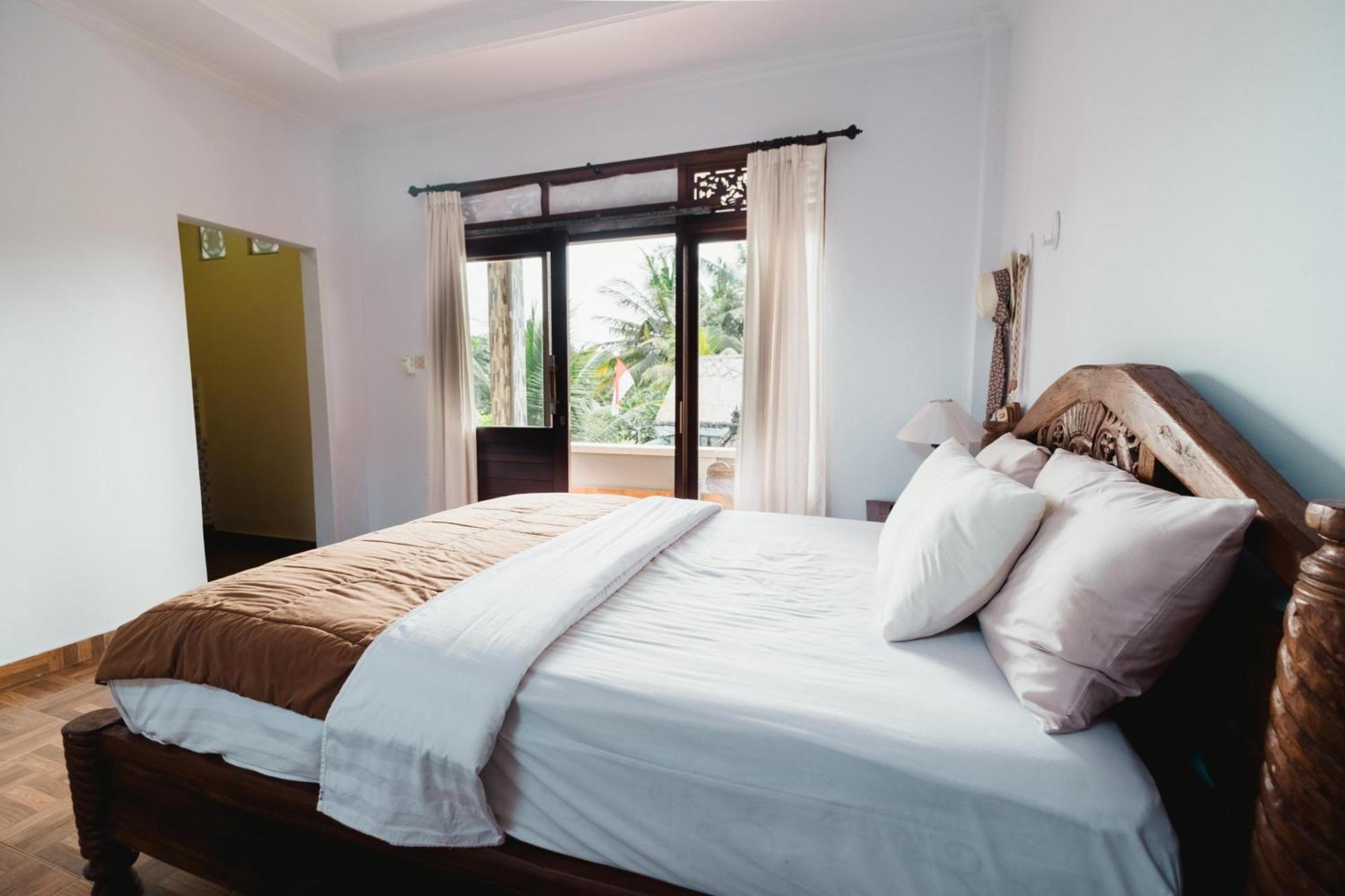 Rizky Guesthouse Ubud  Exterior photo