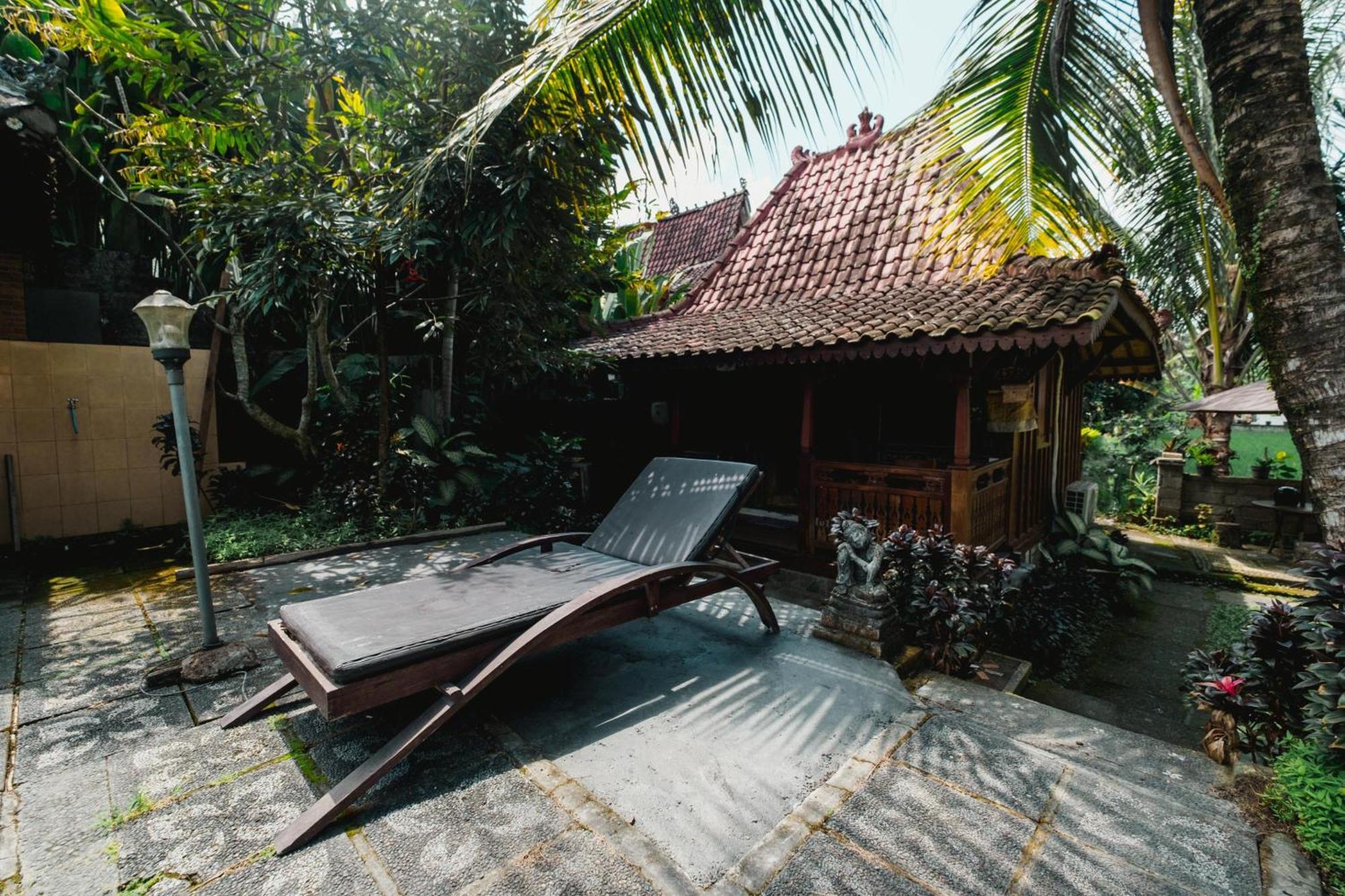 Rizky Guesthouse Ubud  Exterior photo